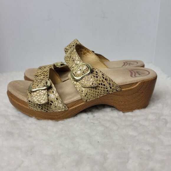 Dansko Womens Wedge Sandals Size 9.5 Gold Brown Snakeskin 2-Buckle Slip - Picture 3 of 9